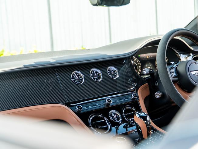 BENTLEY Continental GT Photo 31