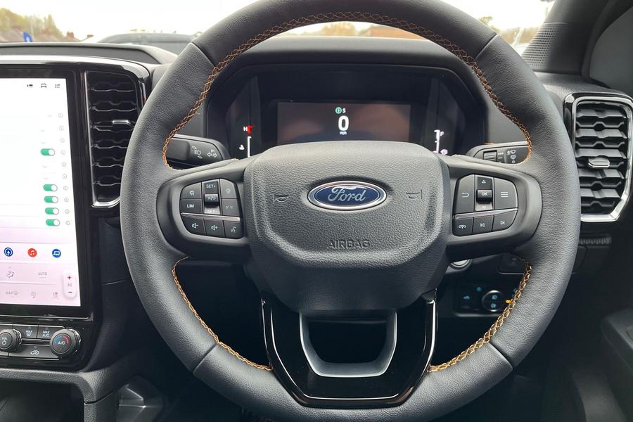 Ford RANGER Photo 3c5d50ab-8329-41b8-ad2a-d2f96f5abda7.jpg