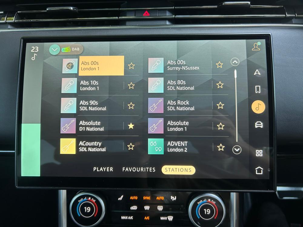 Used Land Rover Range Rover M8KNU 39