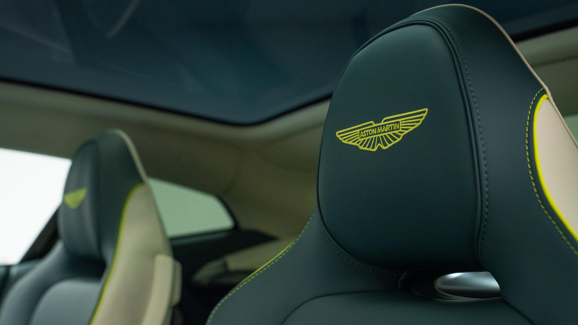 Aston Martin Vanquish Photo 3c637822-b455-4cc2-89b5-1de44b613cec.jpg