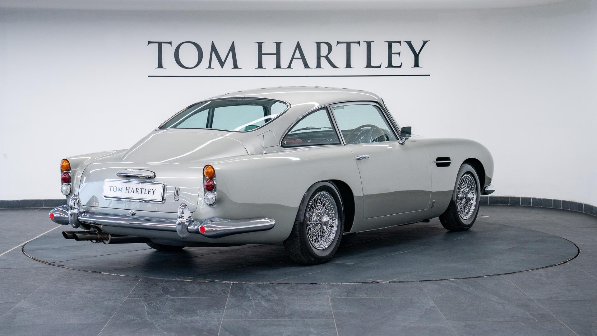 Aston Martin DB5 Photo 3ca55af2-203c-4261-a7f0-7bc20f055ee6.jpg