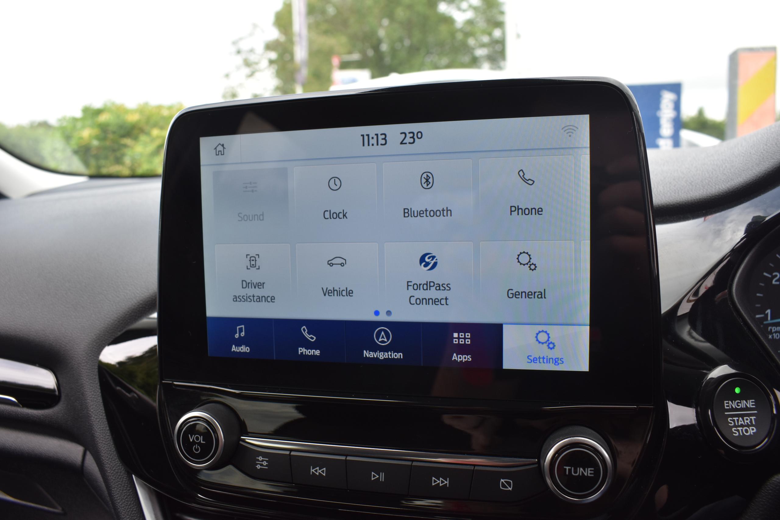 Used Ford FIESTA YH22OMM 27