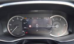 Jaguar F-PACE Photo 12