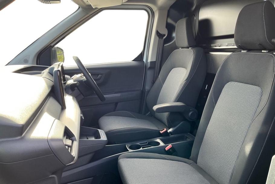 Used Ford E-TRANSIT COURIER ECOUIRER5 11