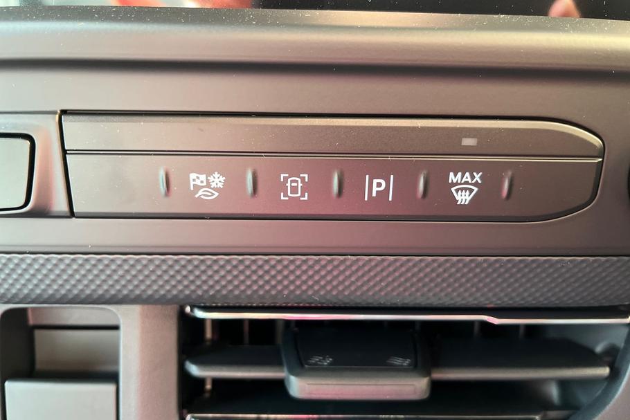 Used FORD TRANSIT CUSTOM YM75CCD 38