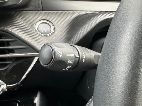 Peugeot 208 Photo 3cd1cbe9-5604-4dd4-b1a6-7c0258268265.jpeg