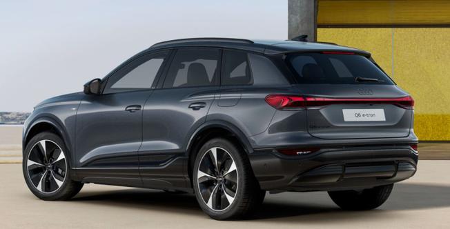 Audi  Q6 Black Edition e-tron Photo 5