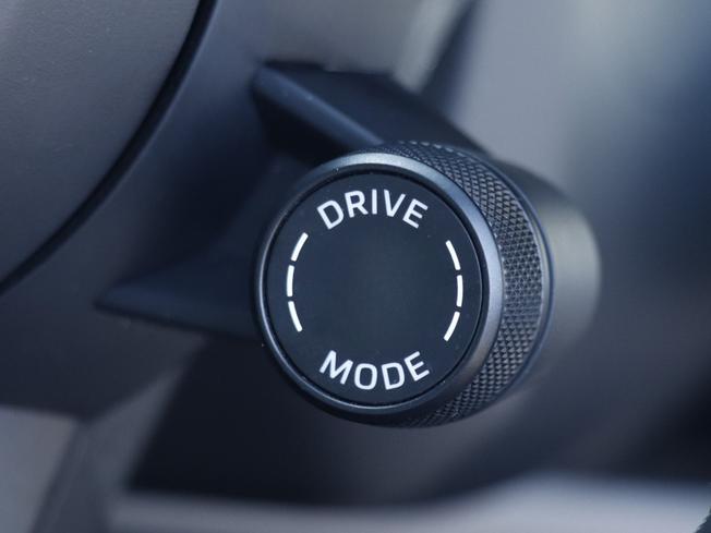 PORSCHE Taycan Photo 34