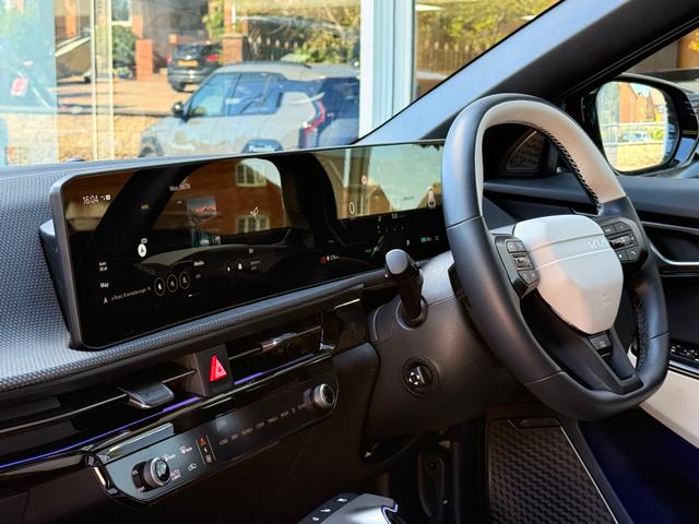 Kia EV6 Photo 3ce92c0c-3efe-46c3-a89a-8d95f4f39cfd.jpg