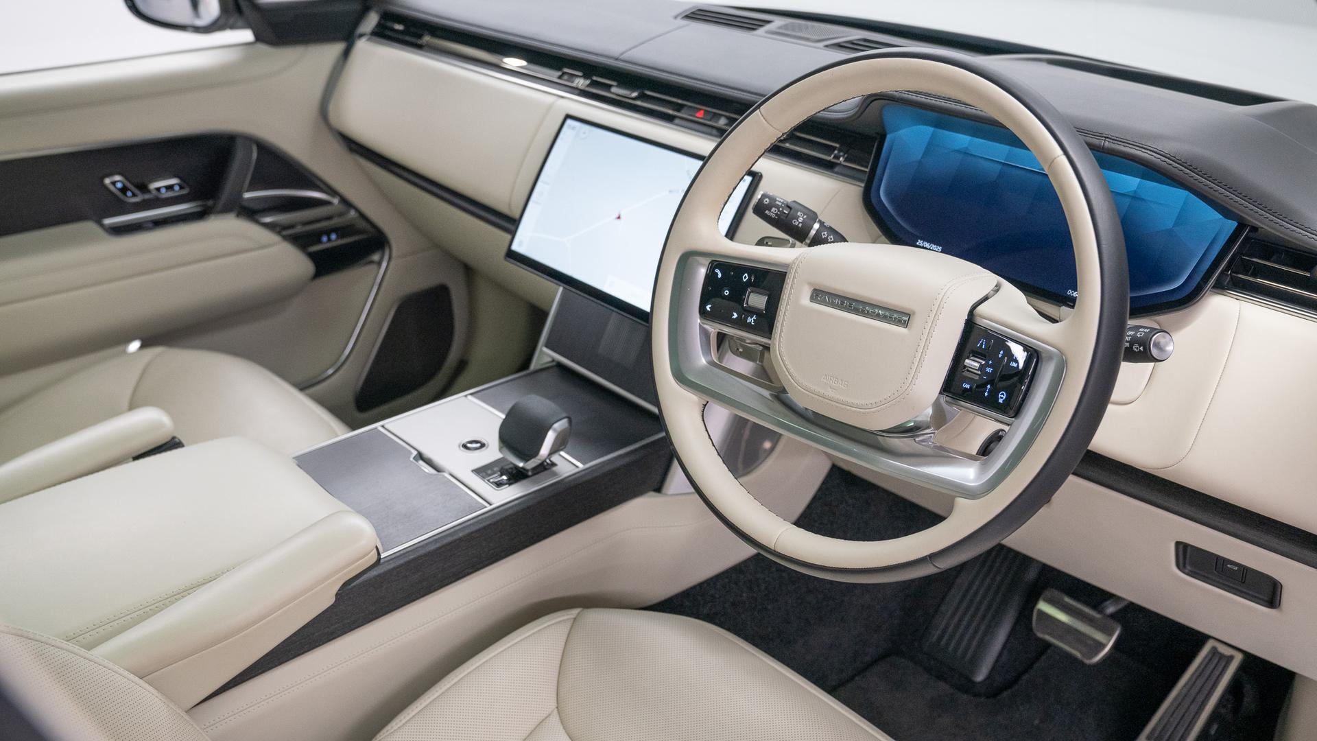 Land Rover Range Rover Photo 3ce99117-ea91-4c8f-a4af-95879bf535a3.jpg