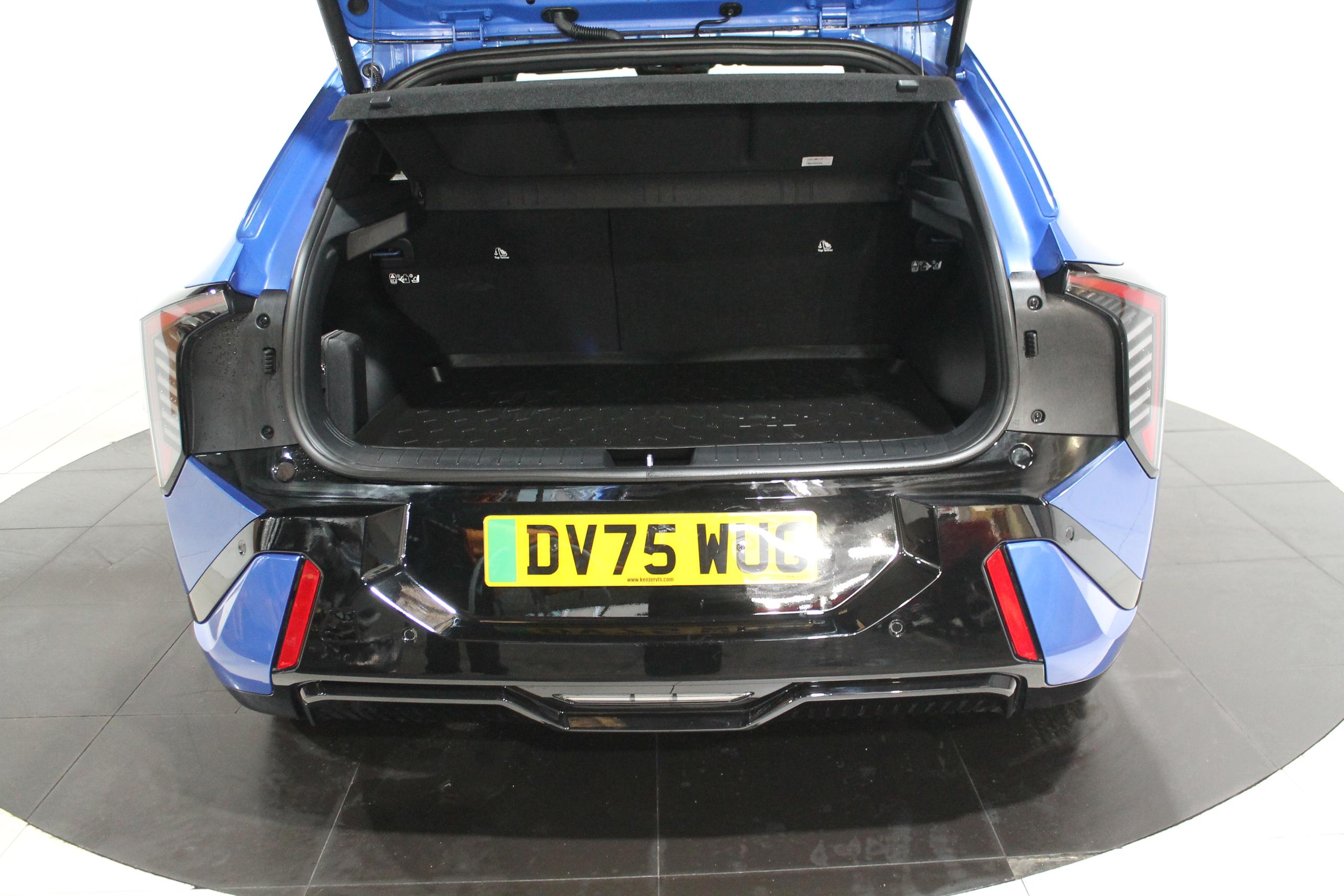 Kia EV4 Photo 9