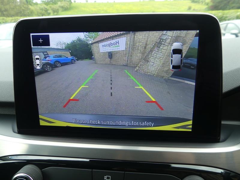 Ford Kuga Photo 3cf89e00-7bbf-4f06-bc0b-155d4f4090fa.jpg