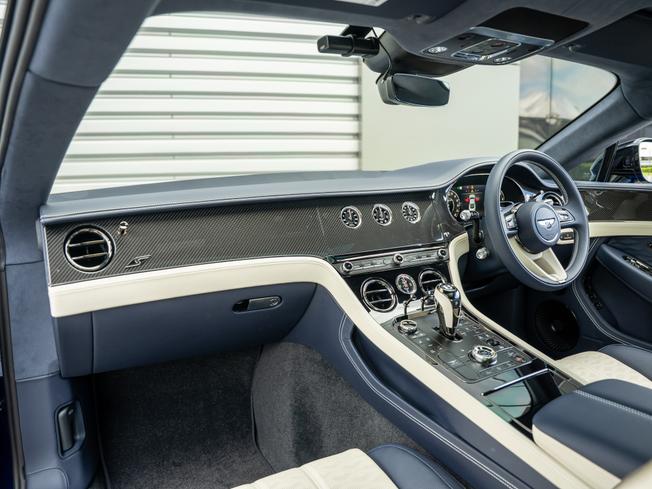 BENTLEY Continental GT  Photo 2