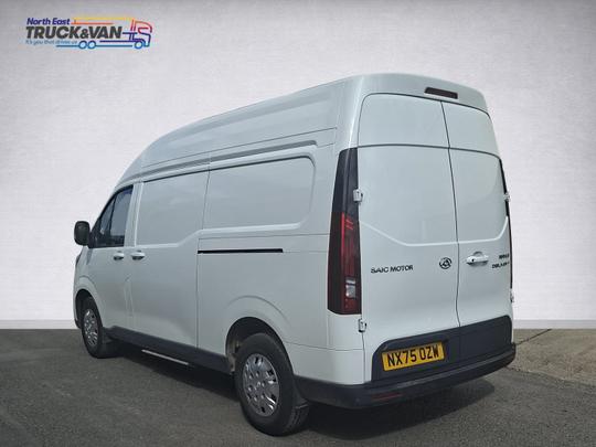 MAXUS DELIVER 7 Photo