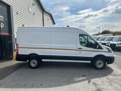 Ford Transit  Photo 0