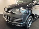 Volkswagen Transporter Shuttle Photo 6