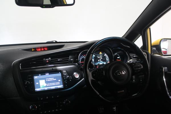 Kia Ceed 1.6 T-GDi GT Hatchback 5dr Petrol Manual Euro 6 (201 bhp) Photo 8