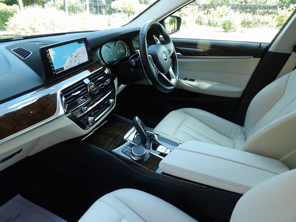 Used BMW 5 Series YA18OJE 3