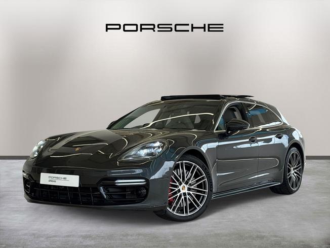 PORSCHE Panamera Photo 3