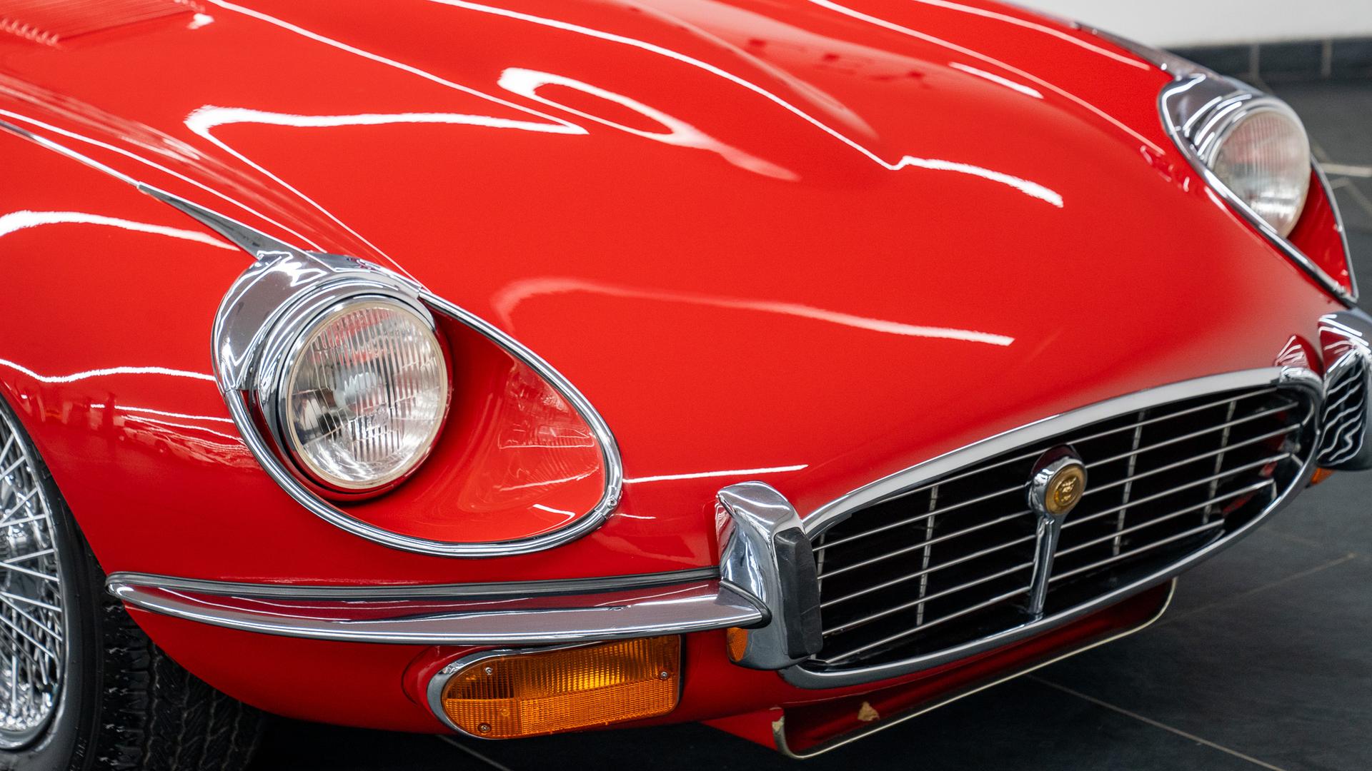 Jaguar E-Type Photo 3d338126-2a65-4ff7-8339-50ab4a467c73.jpg