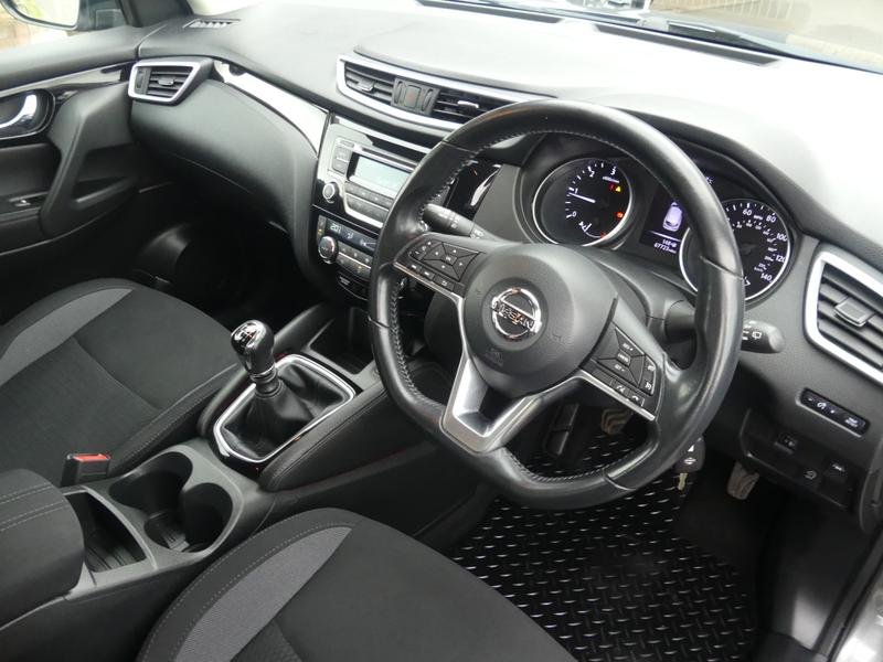 Nissan Qashqai Photo 3d3b49db-619b-4f57-a0df-f5f6680233c4.jpg