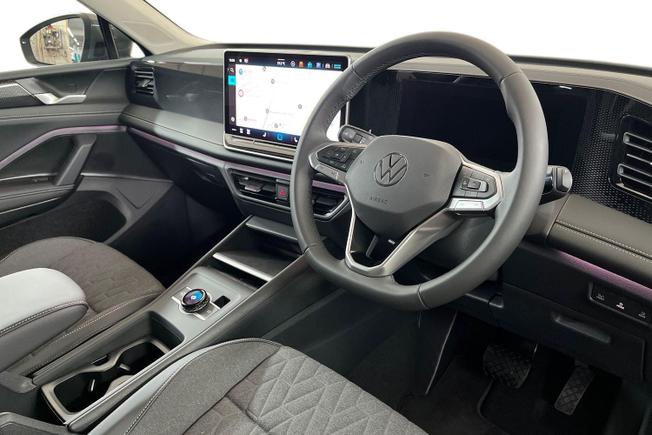 VOLKSWAGEN  Tiguan Photo 6