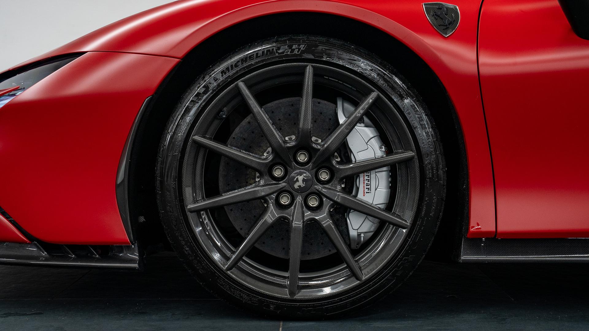 Ferrari SF90 Spider Photo 3d4a8ab4-c613-4422-b22e-86bf4e07d2da.jpg