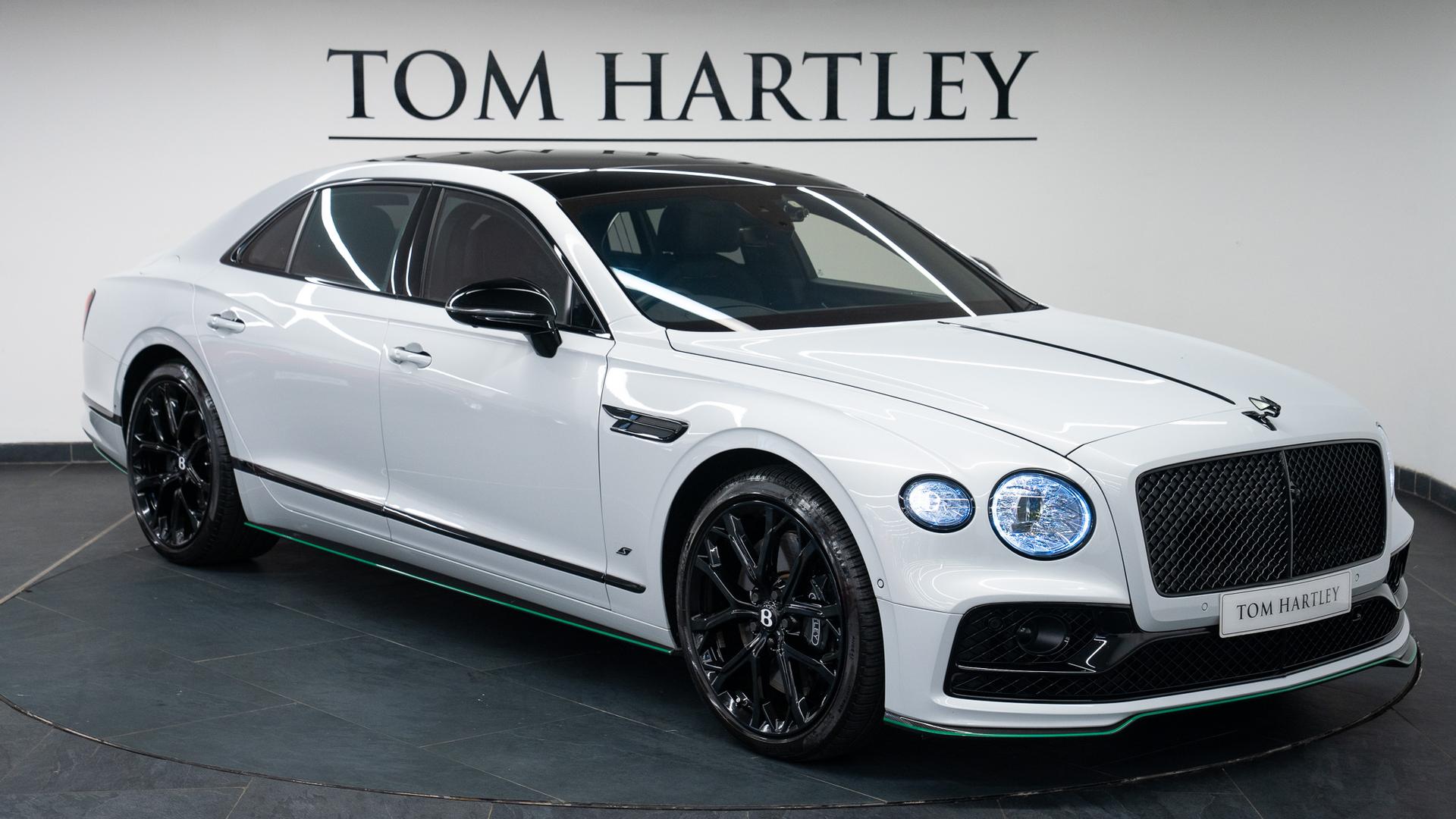 Bentley Flying Spur Photo 3d5425ba-dfbf-4336-b234-6cd528476305.jpg