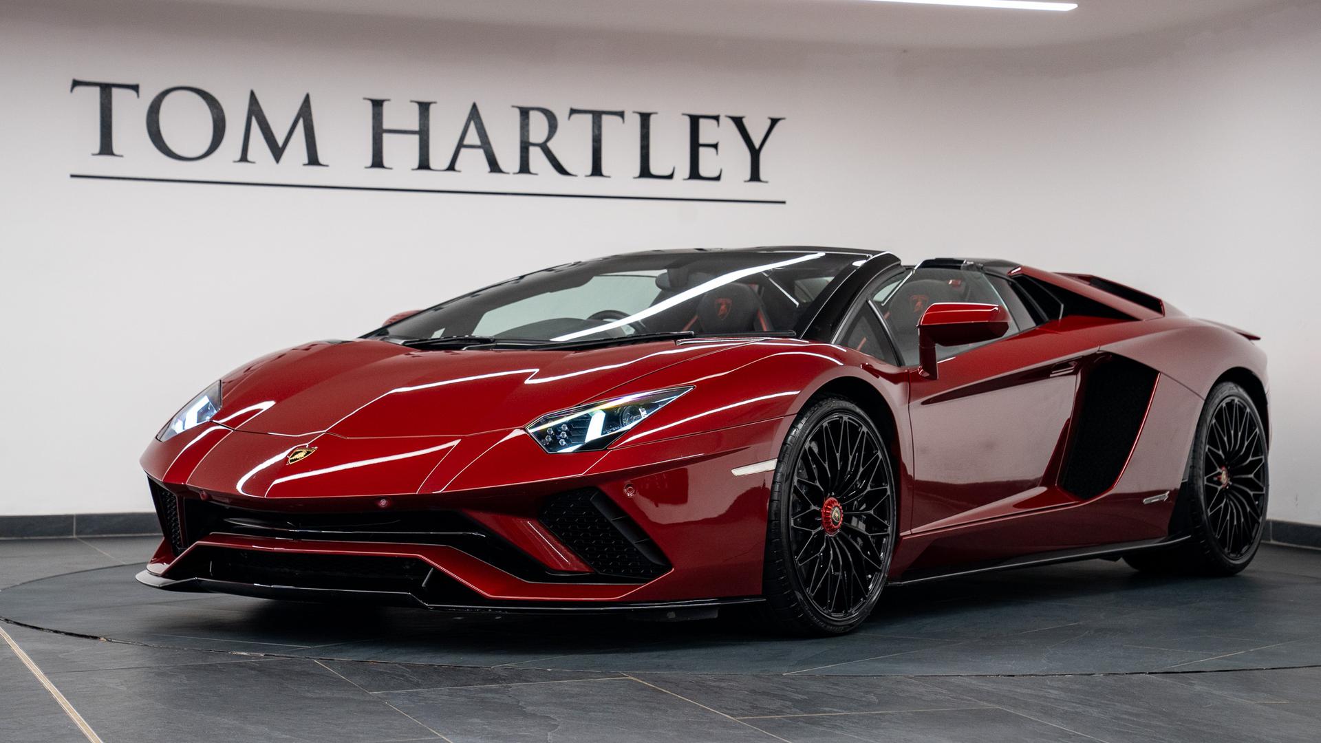 LAMBORGHINI Aventador Photo 3d5af878-b6cb-4d29-a812-5ae30975479e.jpg