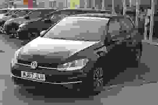Volkswagen GOLF Photo 3d63bc98-4781-4682-87f4-76ebc7c776ec.jpg