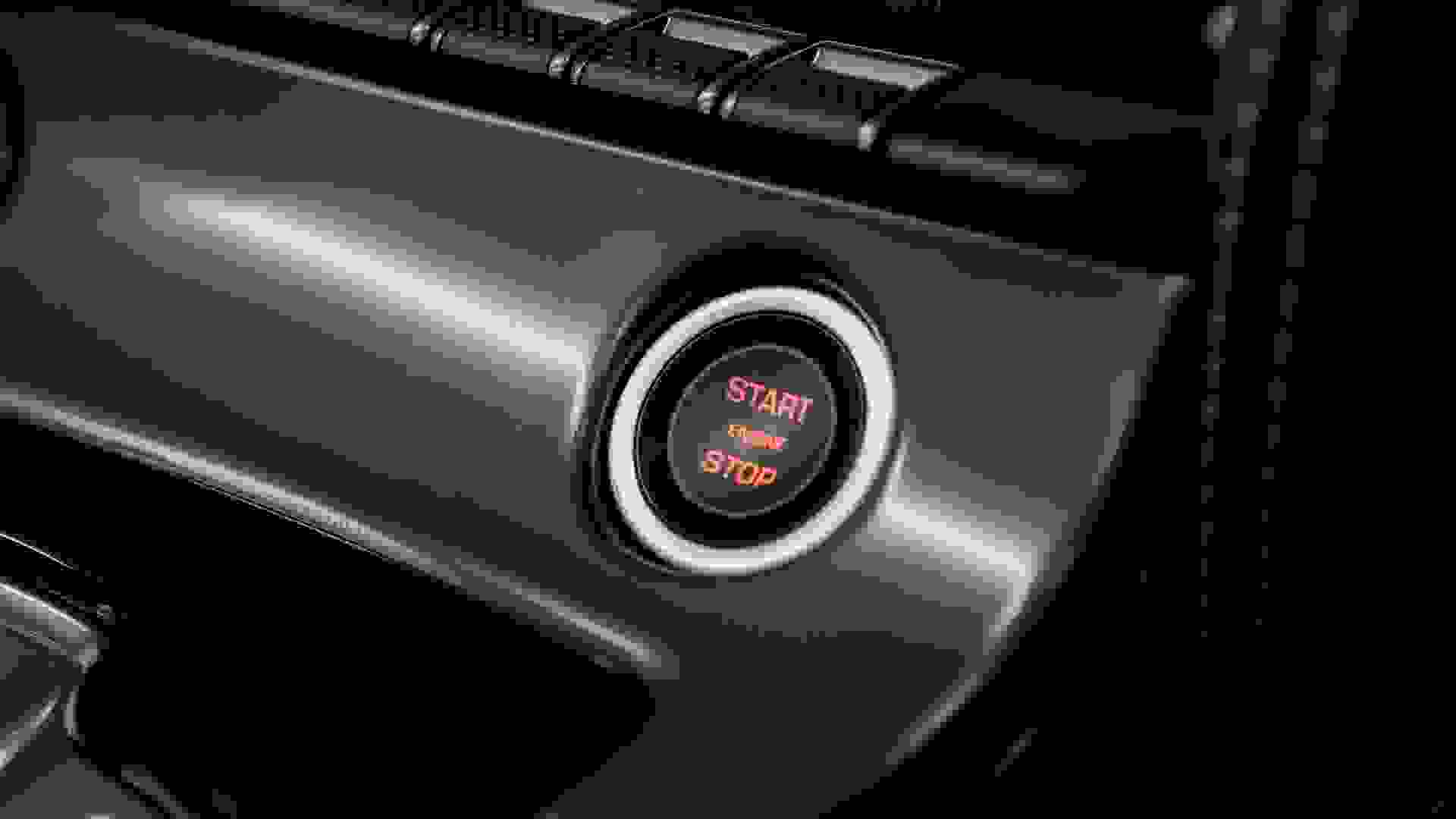 Jaguar F-Type Photo 3d6f4cea-e0ac-4b41-8284-3c4da656d7e4.jpg