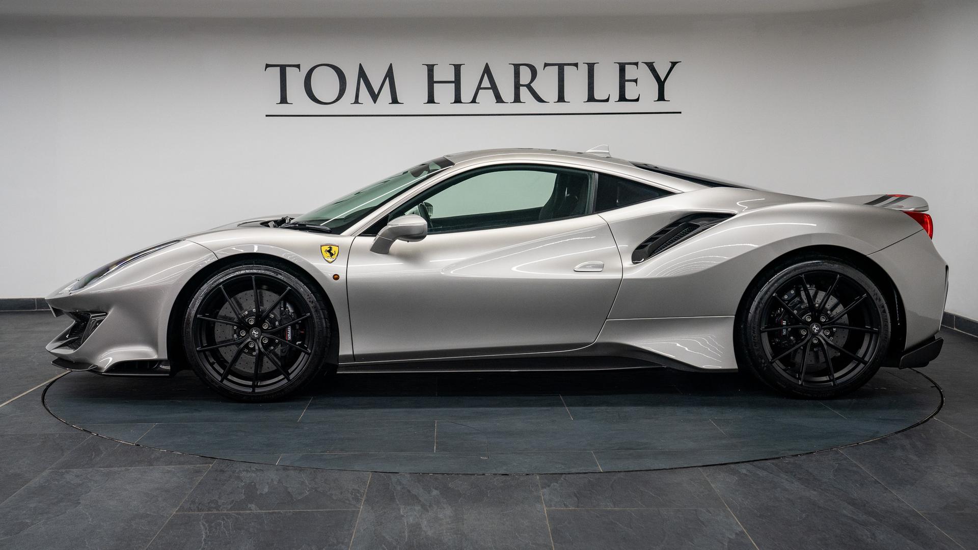 Ferrari 488 Photo 3d753835-558f-4958-9c9f-76b424e2d6fa.jpg