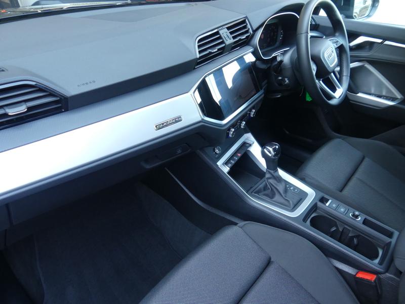 Audi Q3 Photo 3d79b6fe-6f02-43d9-b2f2-1afc18ed77c9.jpg