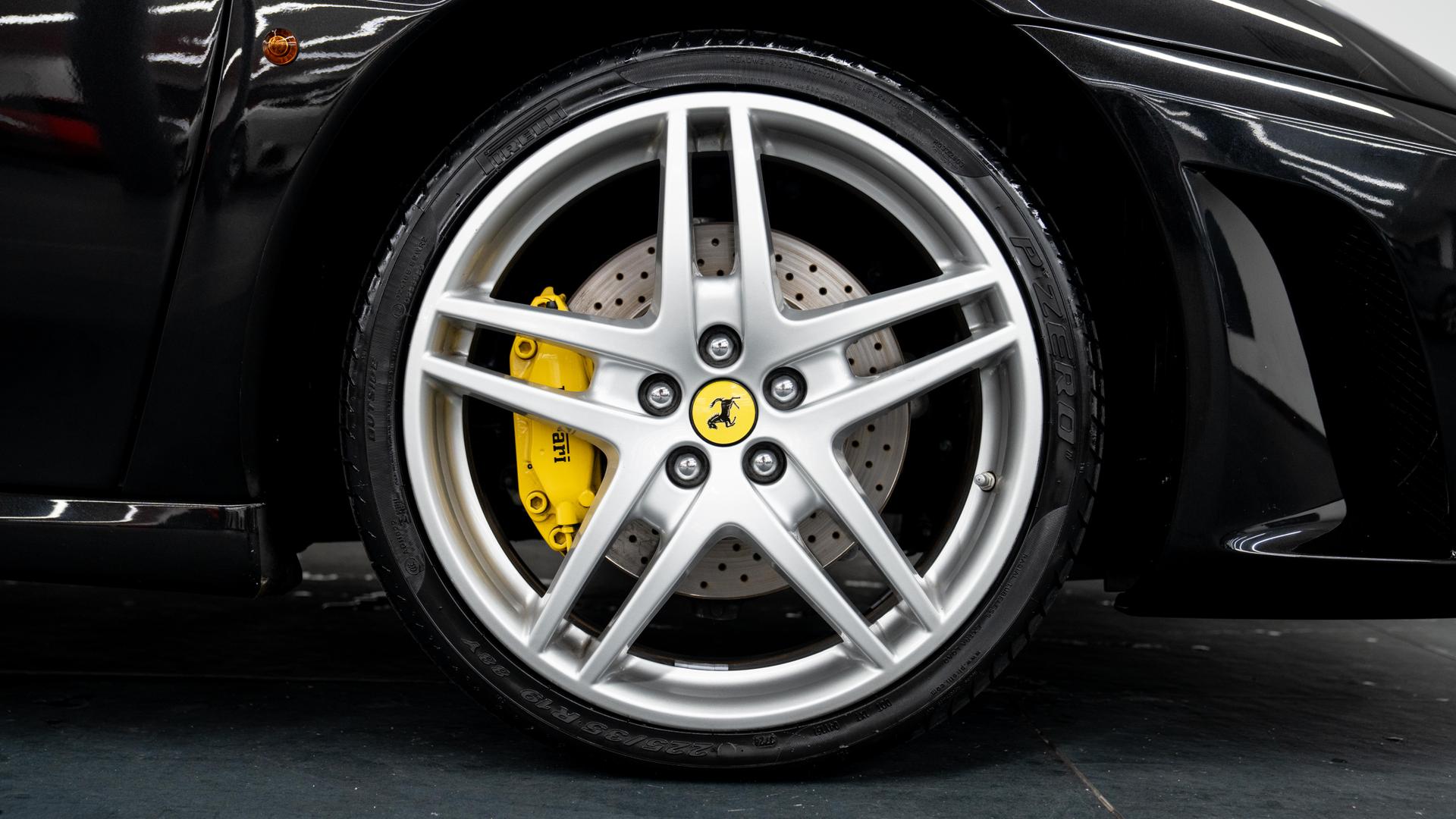 Ferrari F430 Photo 3d7d0190-9ce6-49d1-9ded-26050b8ae2d9.jpg