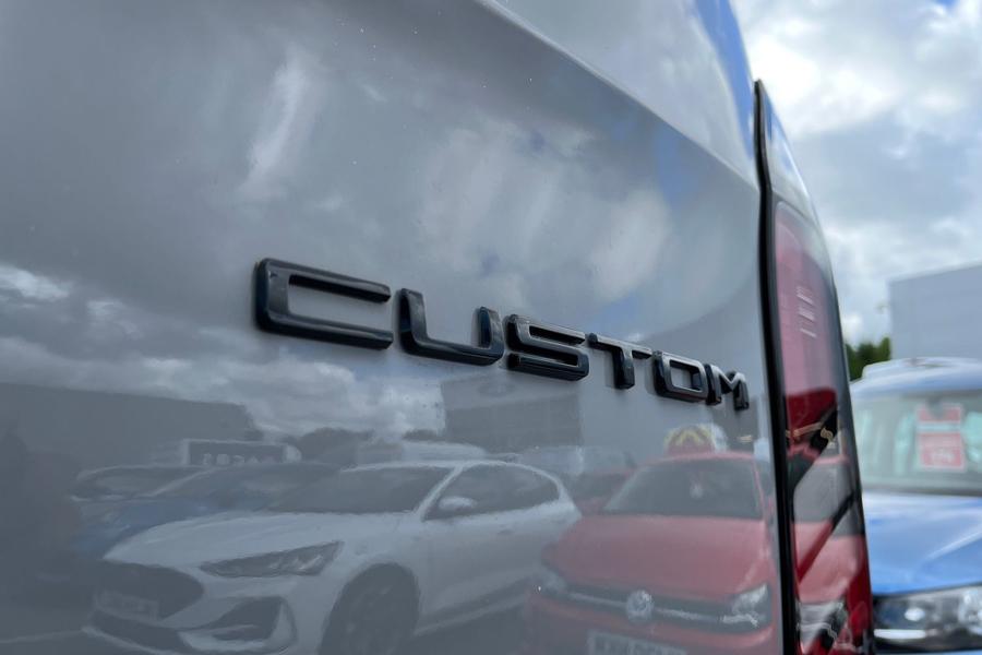 Ford TRANSIT CUSTOM Photo 3d9e811a-f16b-4208-8161-28fb5d9e66a4.jpg
