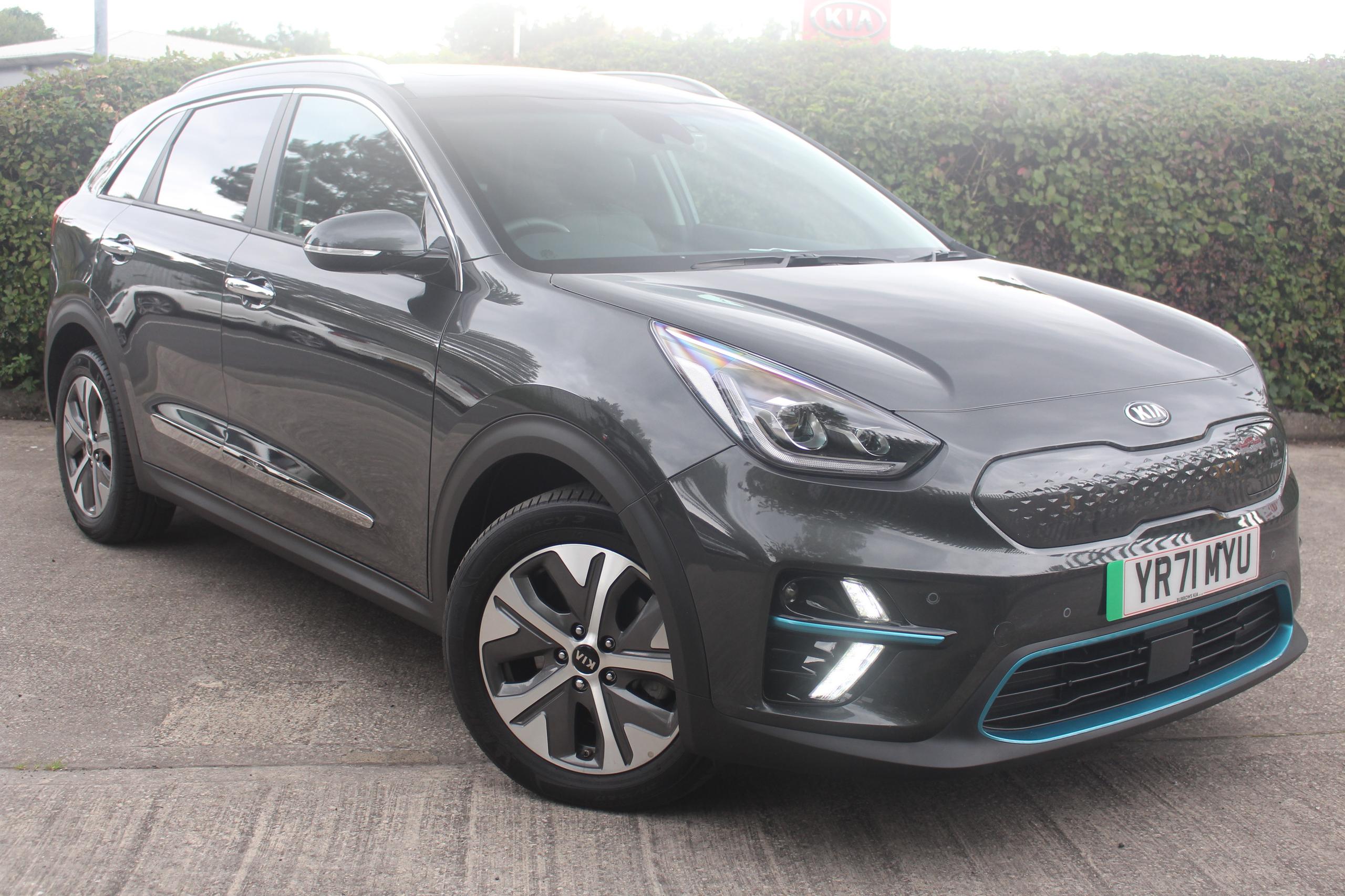 Kia e-Niro 64 kWh 4+ in Interstellar Grey £37,552