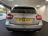 Mercedes-Benz GLA Photo 8