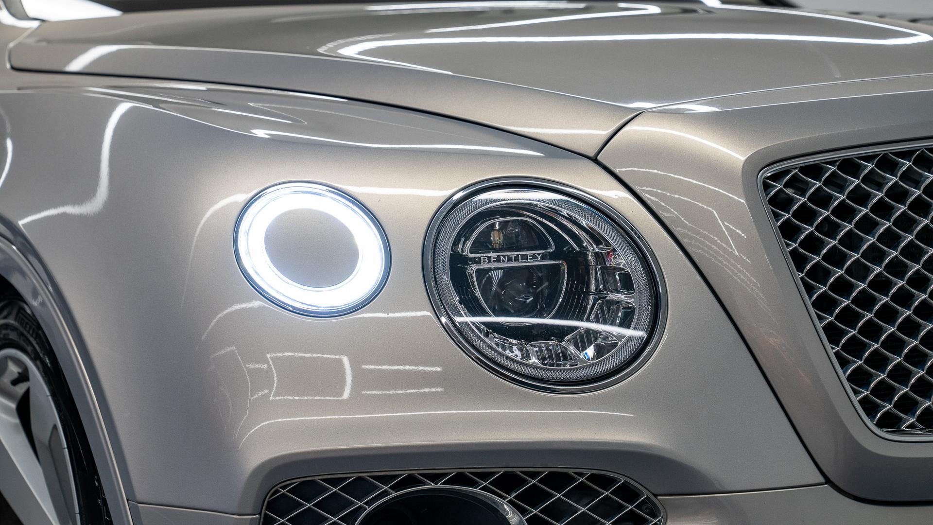 Bentley Bentayga Photo 3dda9775-d1ae-4b5b-9cdb-66e6f603b1c2.jpg