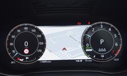 Jaguar E-PACE Photo 12