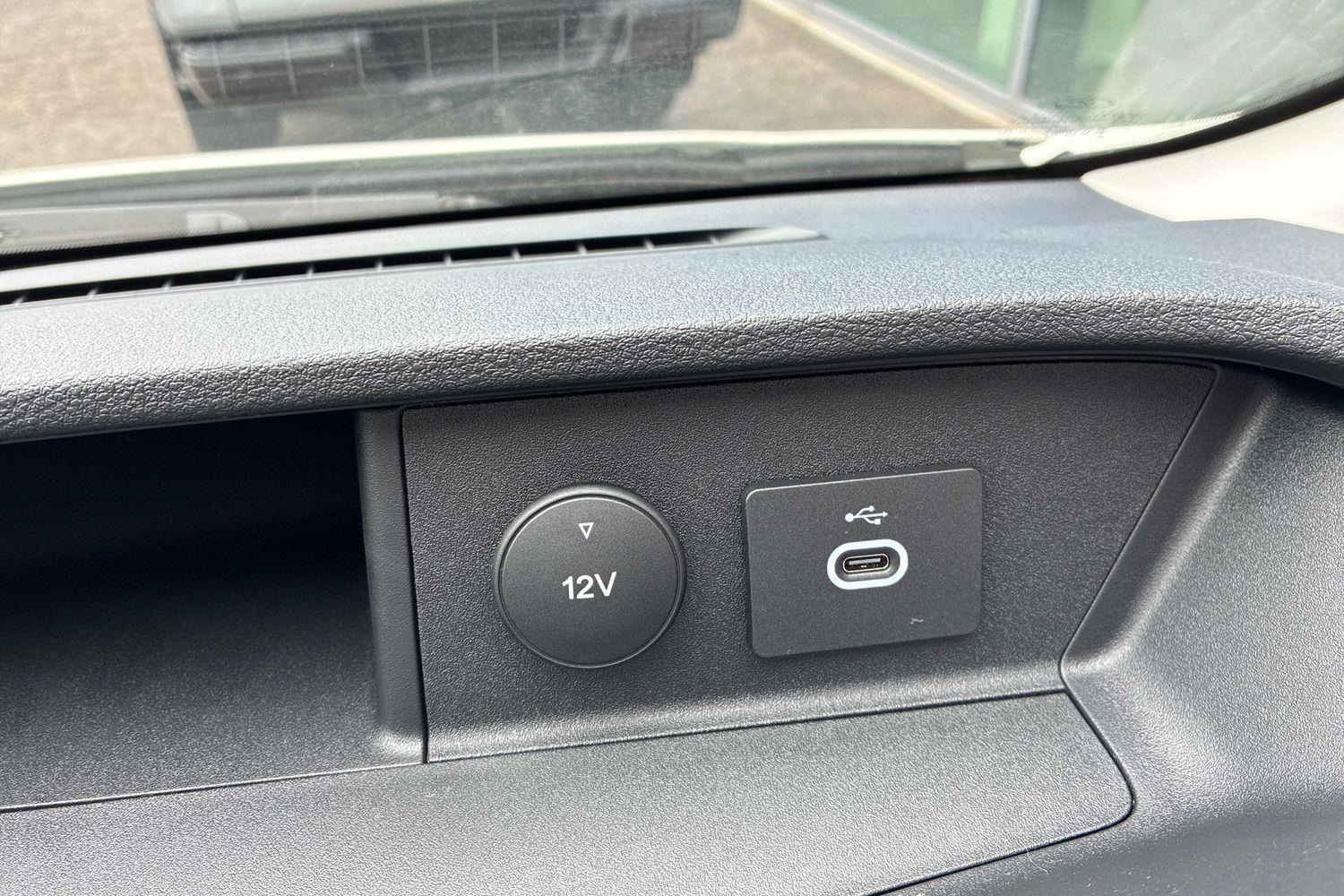 Ford TRANSIT Photo 13