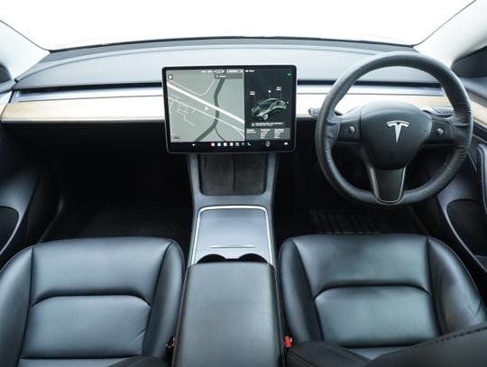 TESLA Model 3 Photo 3dec8280-deb8-4a6f-8ec8-ddf27e6e92b1.jpg