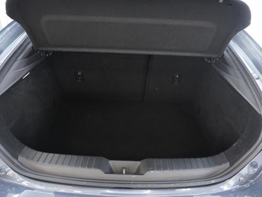 Mazda 3 Photo 3dfd917d-6c57-4bd9-8c53-912062c2d490.jpg