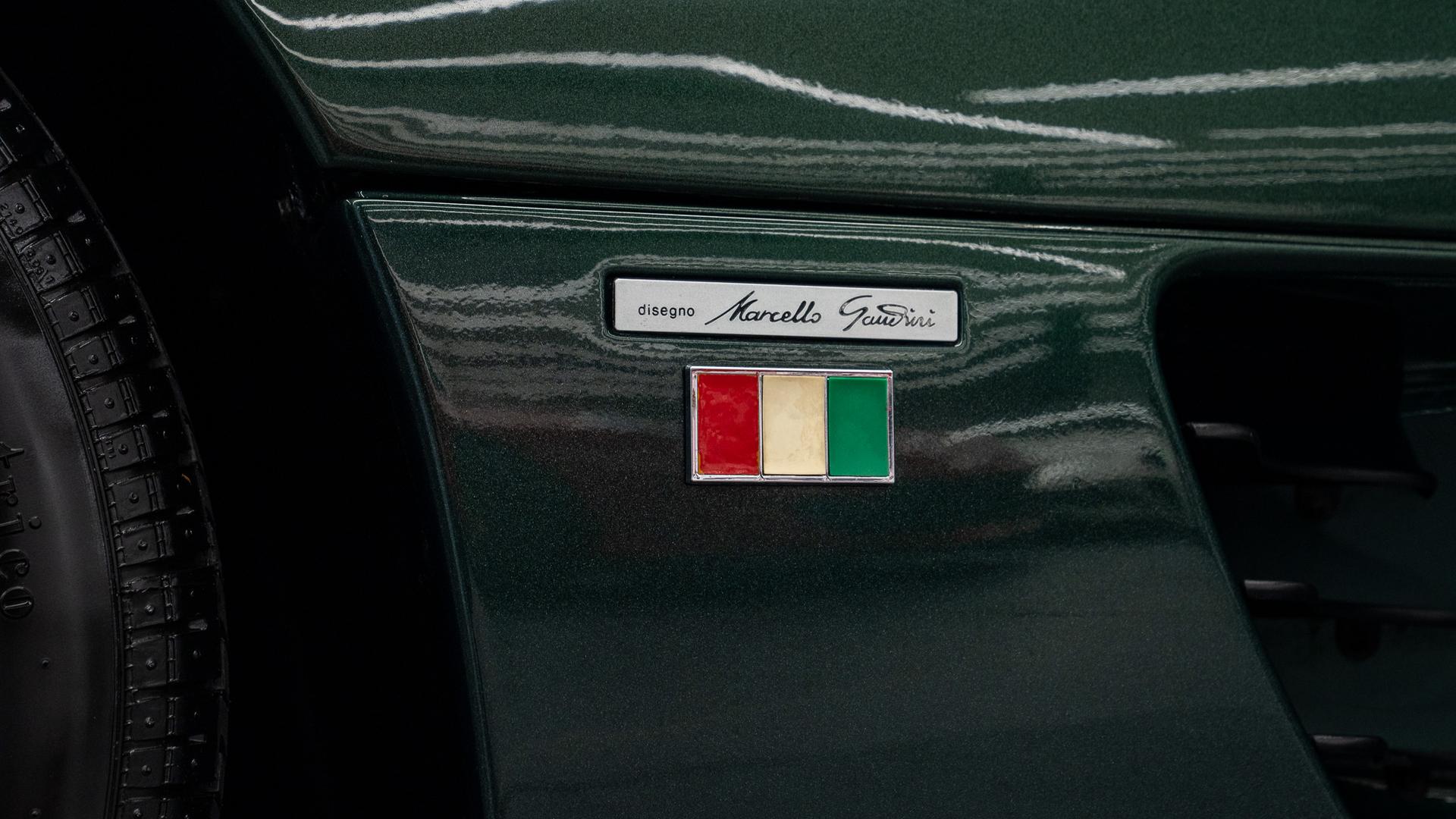 LAMBORGHINI Diablo Photo 3e01c330-b59b-44ba-9a6e-7f4b2c223044.jpg