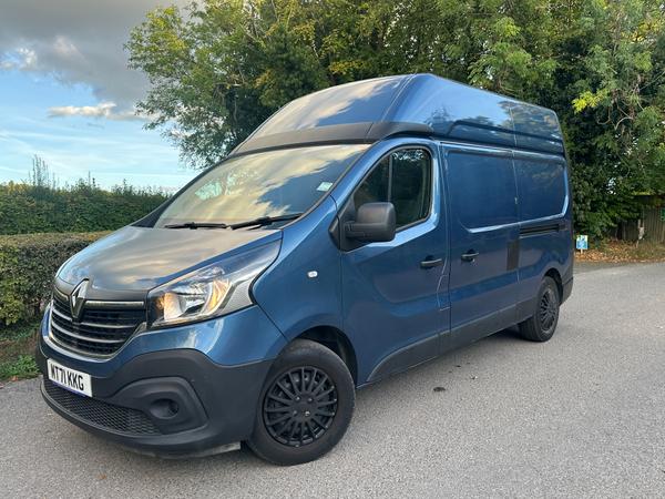 Used Renault Trafic MT71KKG 1