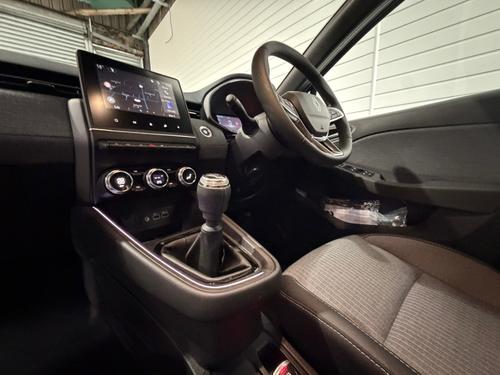 Renault CLIO Photo 3e2e032d-d1f3-42e6-aff2-b370a5196d4f.jpeg