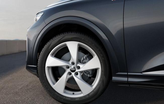 AUDI  Q5  Photo 5