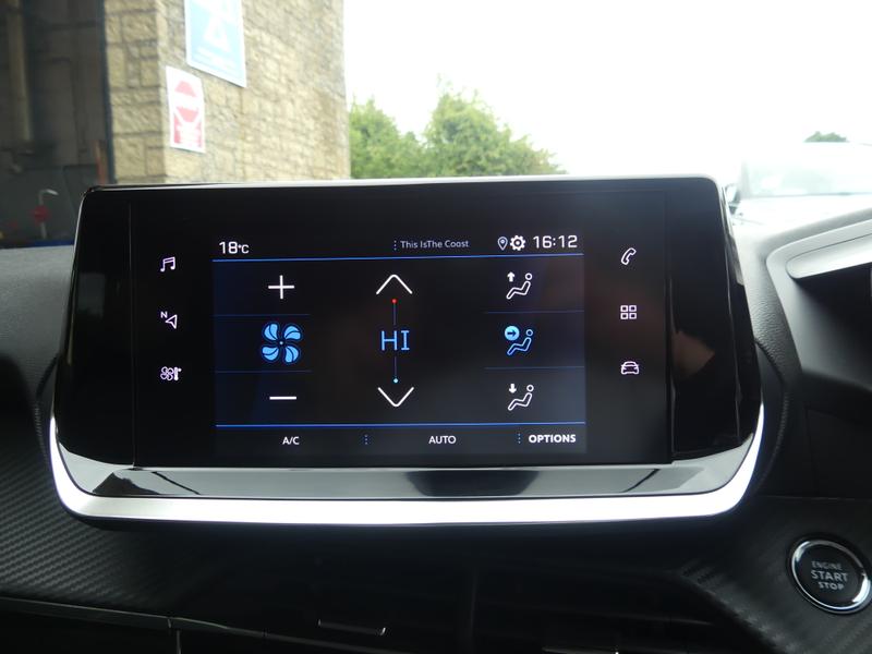 Peugeot 208 Photo 3e4a6f74-f71d-44d6-bef4-4df97b5a2924.jpg