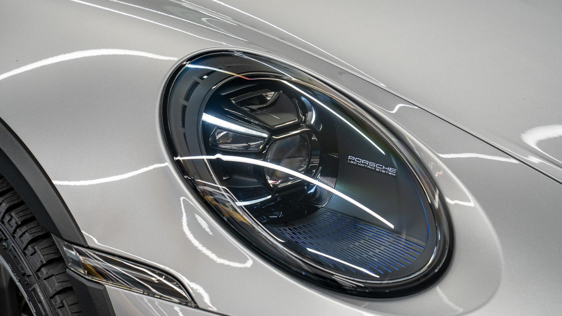 Porsche 911 Photo 3e50d0ed-64ae-4ccc-9dce-60c1e78129d4.jpg