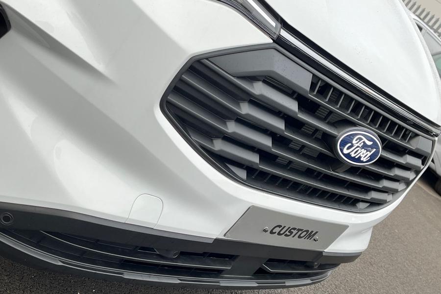 Ford TRANSIT CUSTOM Photo 3e62f1cf-1875-4d16-a05b-c91612f3f393.jpg