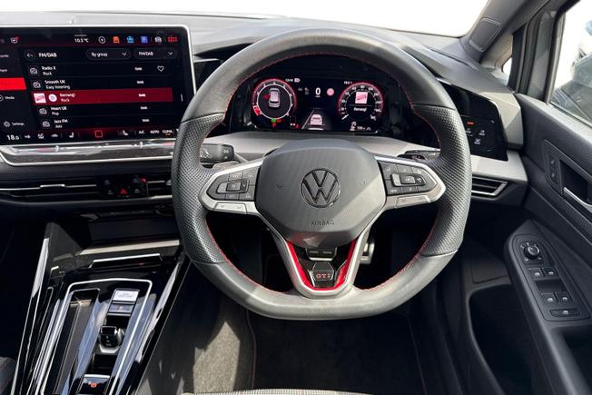 Volkswagen Golf Photo 33